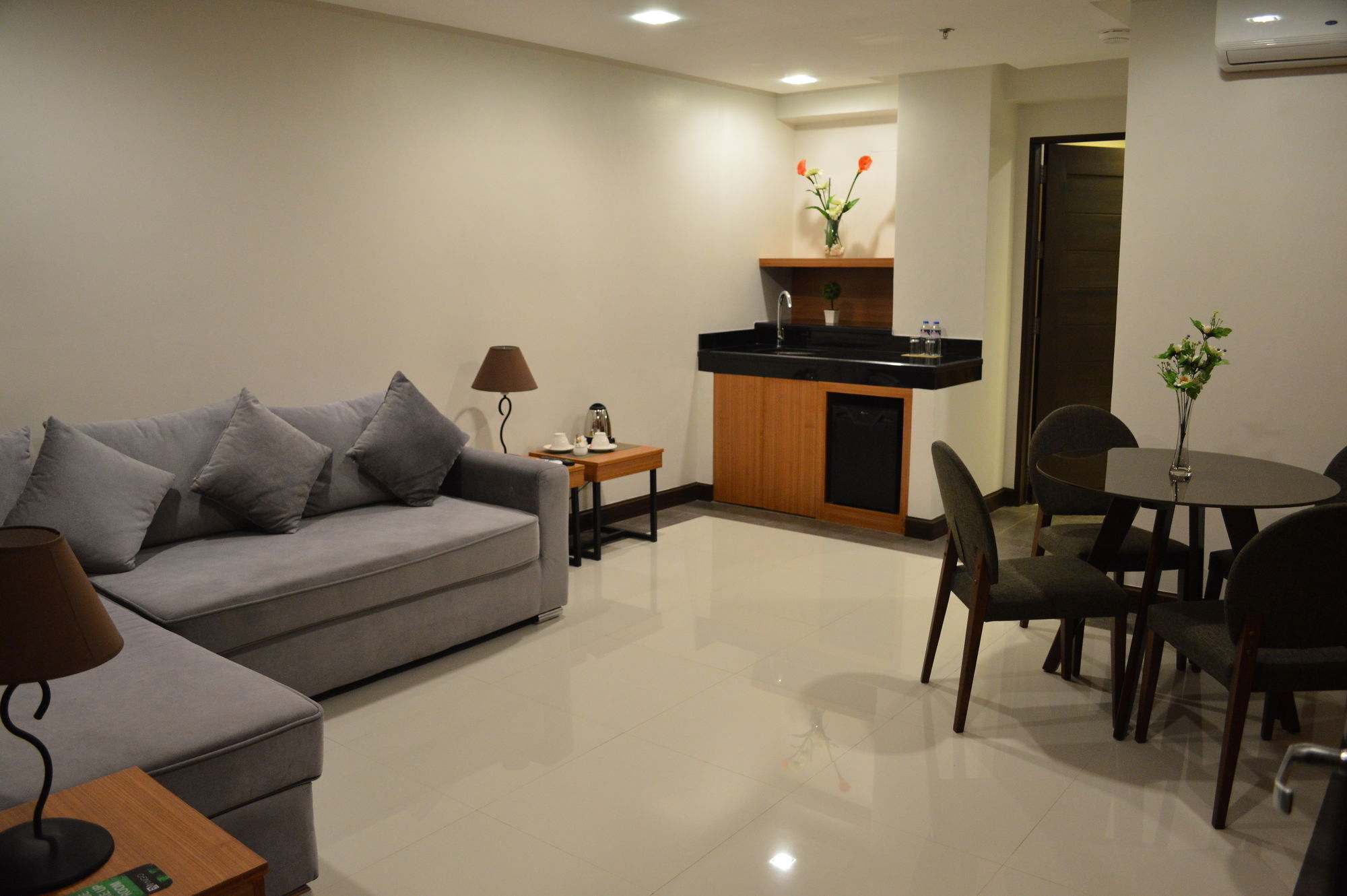 City of Santiago Mango Suites - Santiago מראה חיצוני תמונה